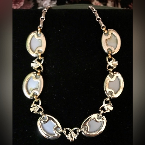 Vintage Coro Powder Blue And Silver Tone Hook Closure Choker Necklace 16.5” - Picture 9 of 11